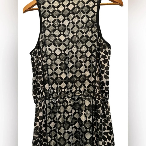 Michael Kors Women’s Size Med Grey Black White Geo Maxi Dress Slits Tie Waist - Picture 2 of 9